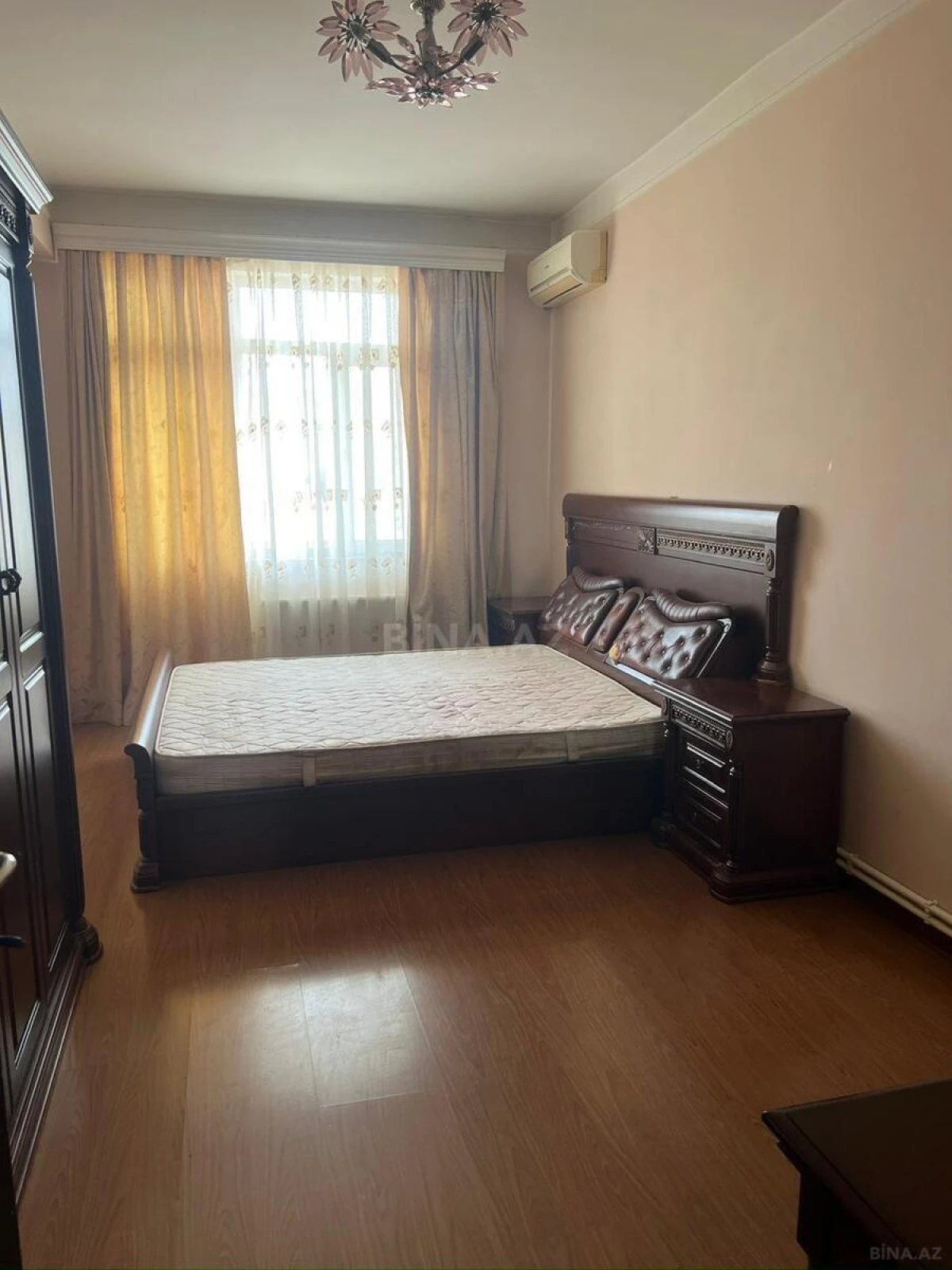Kirayə verilir 3 otaqlı mənzil 130 m²