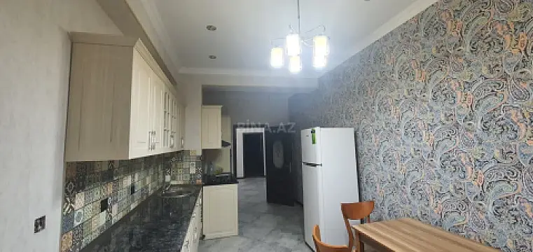Kirayə verilir 3 otaqlı mənzil 134 m²