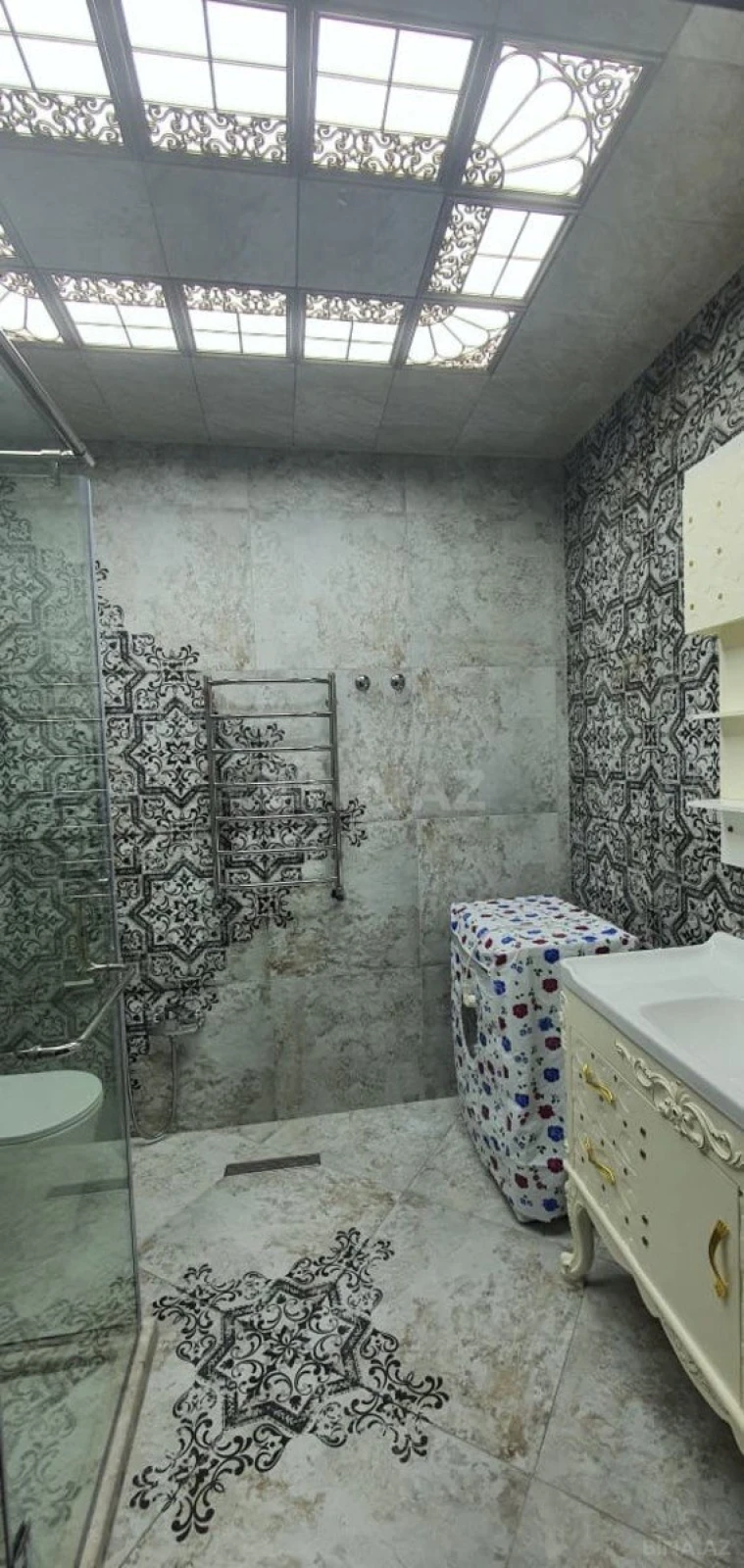 Kirayə verilir 3 otaqlı mənzil 134 m²