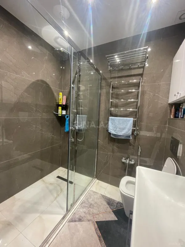 Satılır 4 otaqlı mənzil 70 m²