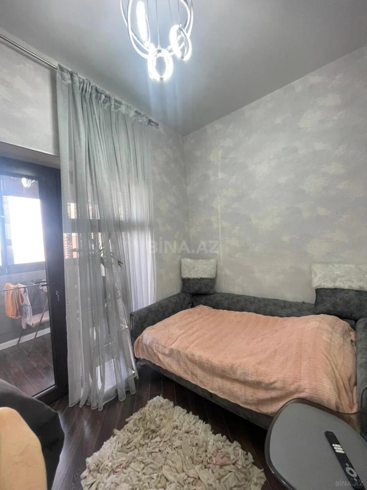 Satılır 4 otaqlı mənzil 70 m²