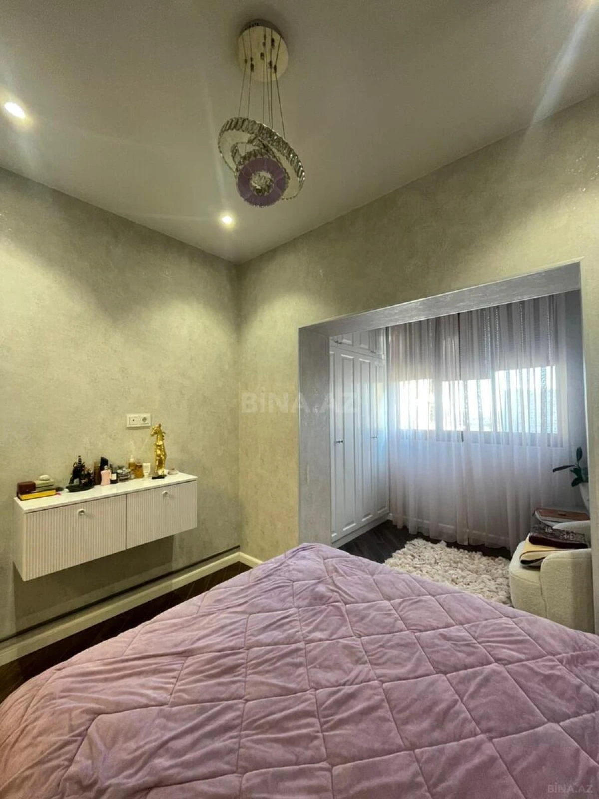 Satılır 4 otaqlı mənzil 70 m²