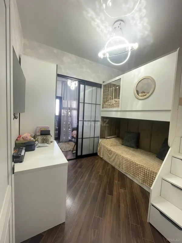 Satılır 4 otaqlı mənzil 70 m²