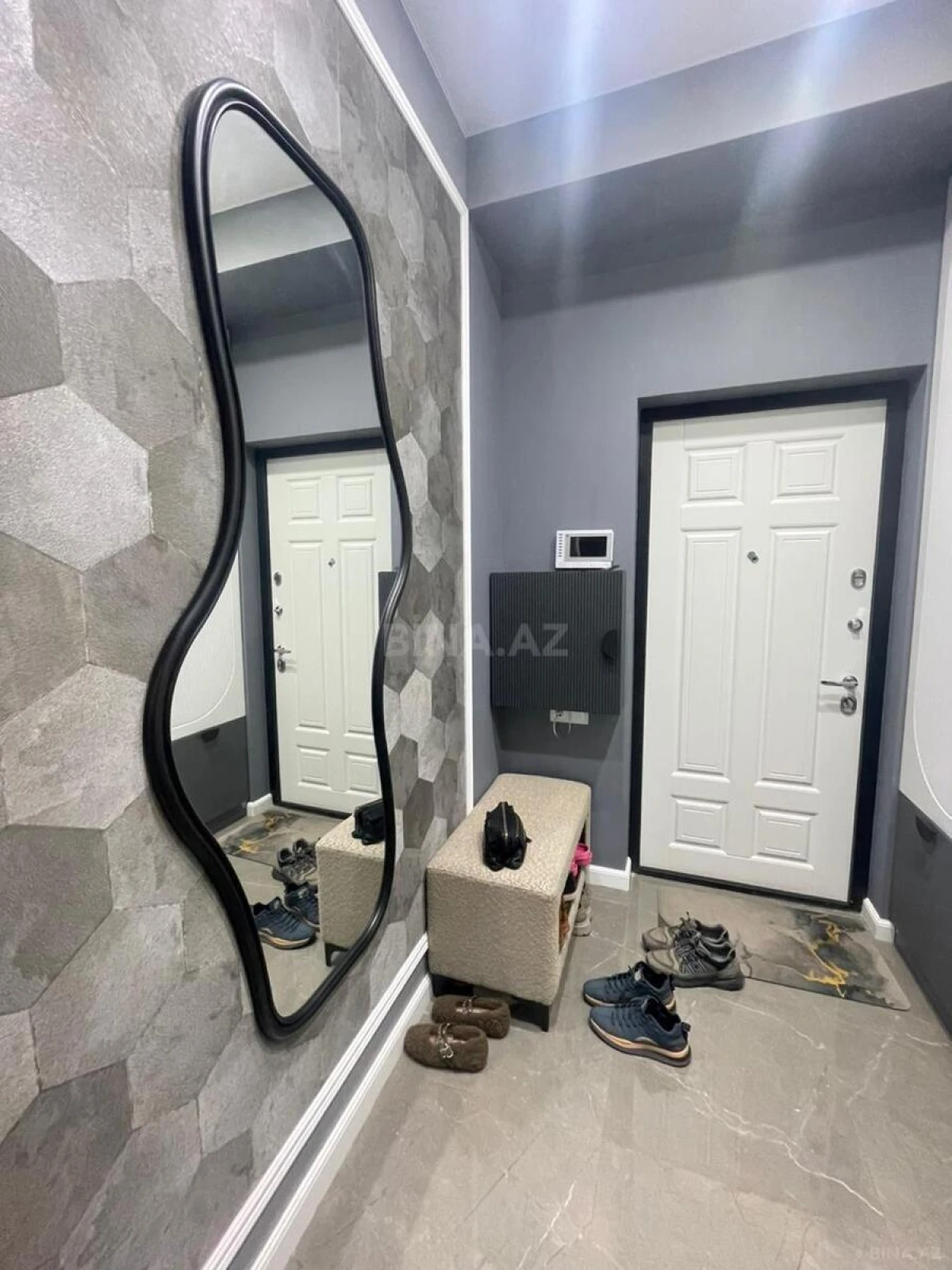 Satılır 4 otaqlı mənzil 70 m²