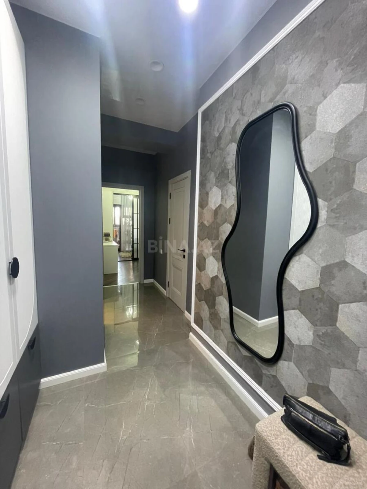 Satılır 4 otaqlı mənzil 70 m²