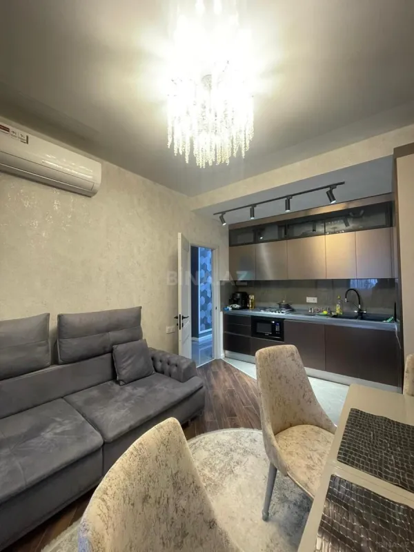 Satılır 4 otaqlı mənzil 70 m²