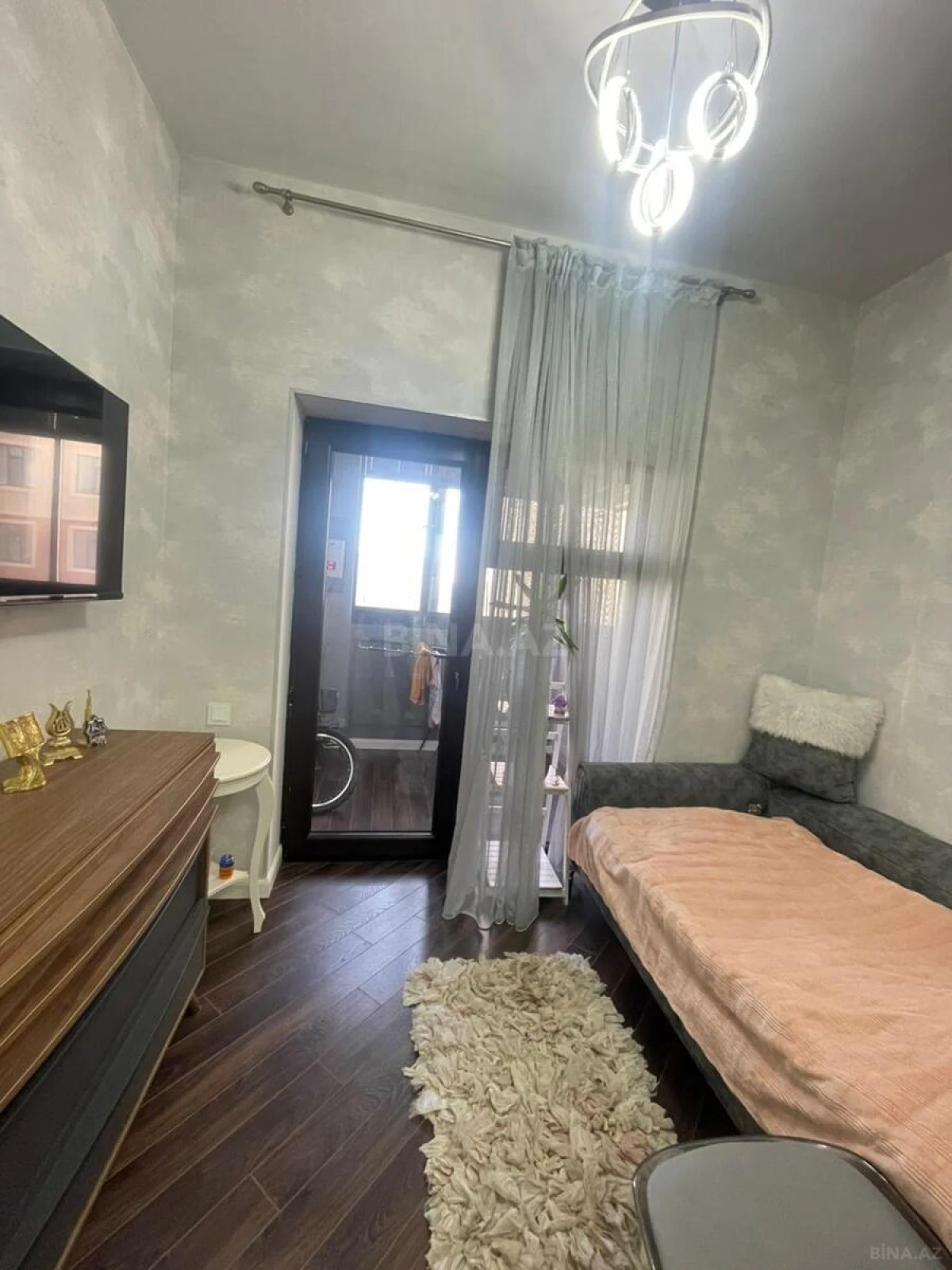 Satılır 4 otaqlı mənzil 70 m²