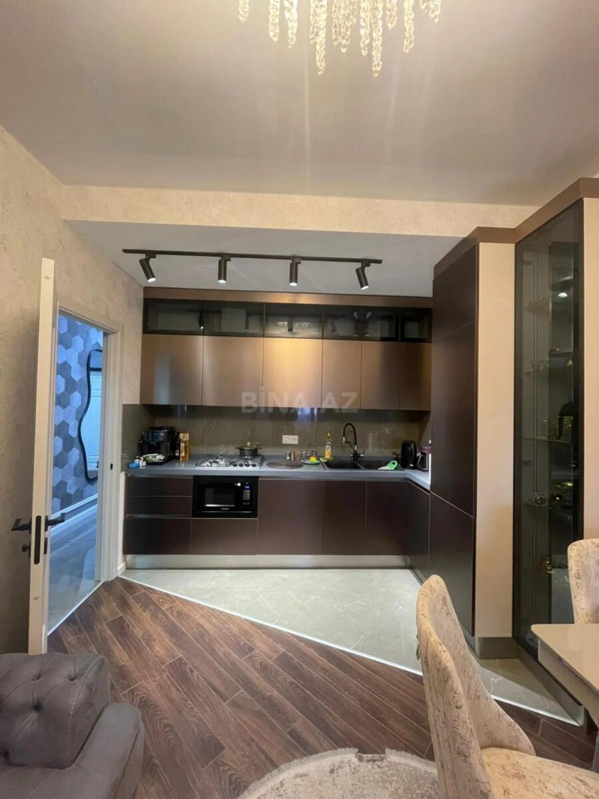 Satılır 4 otaqlı mənzil 70 m²