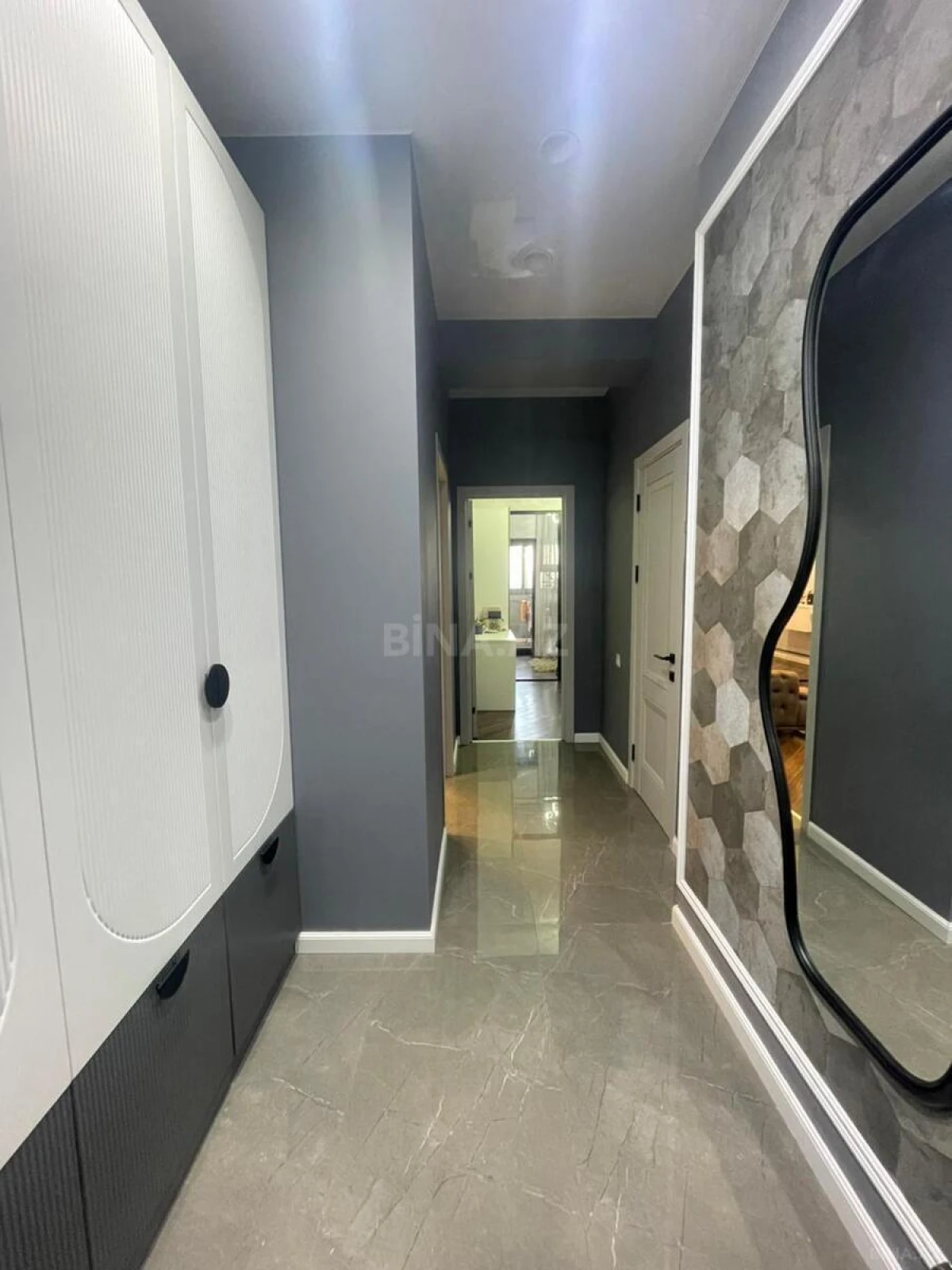 Satılır 4 otaqlı mənzil 70 m²