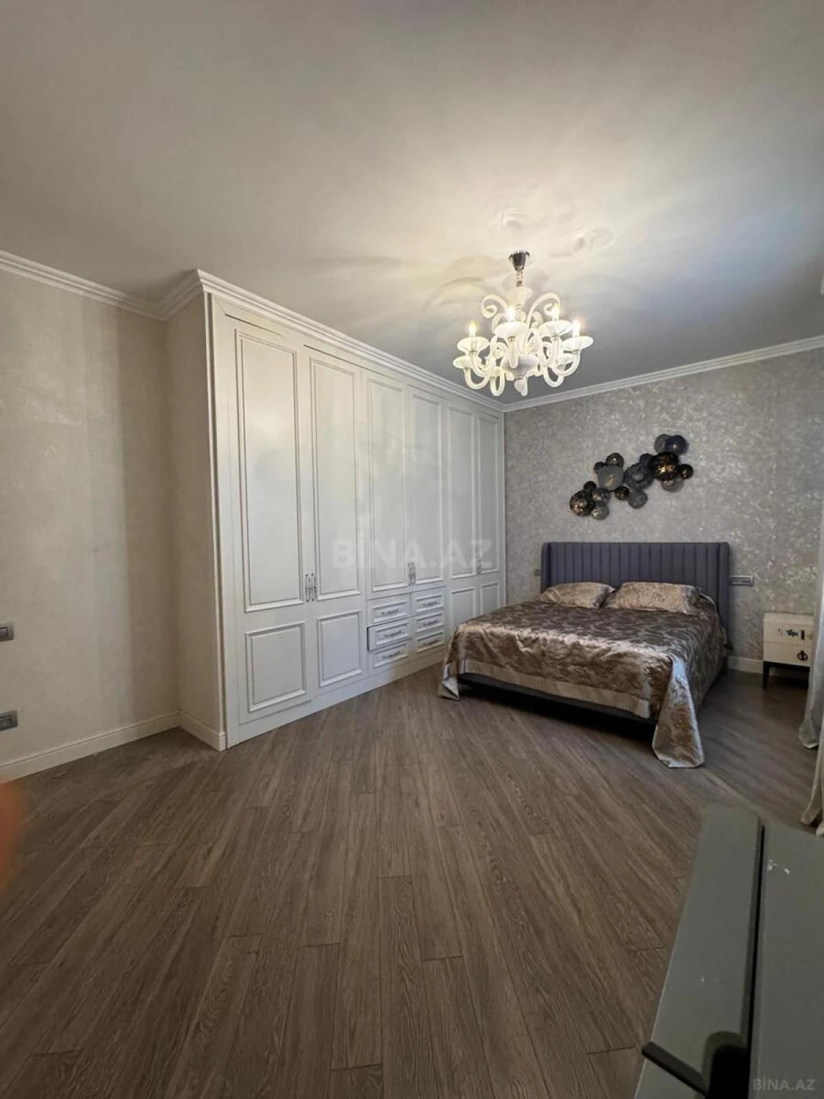 Satılır 6 otaqlı həyət evi 225 m²