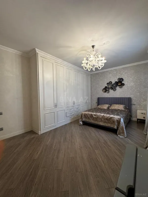Satılır 6 otaqlı həyət evi 225 m²