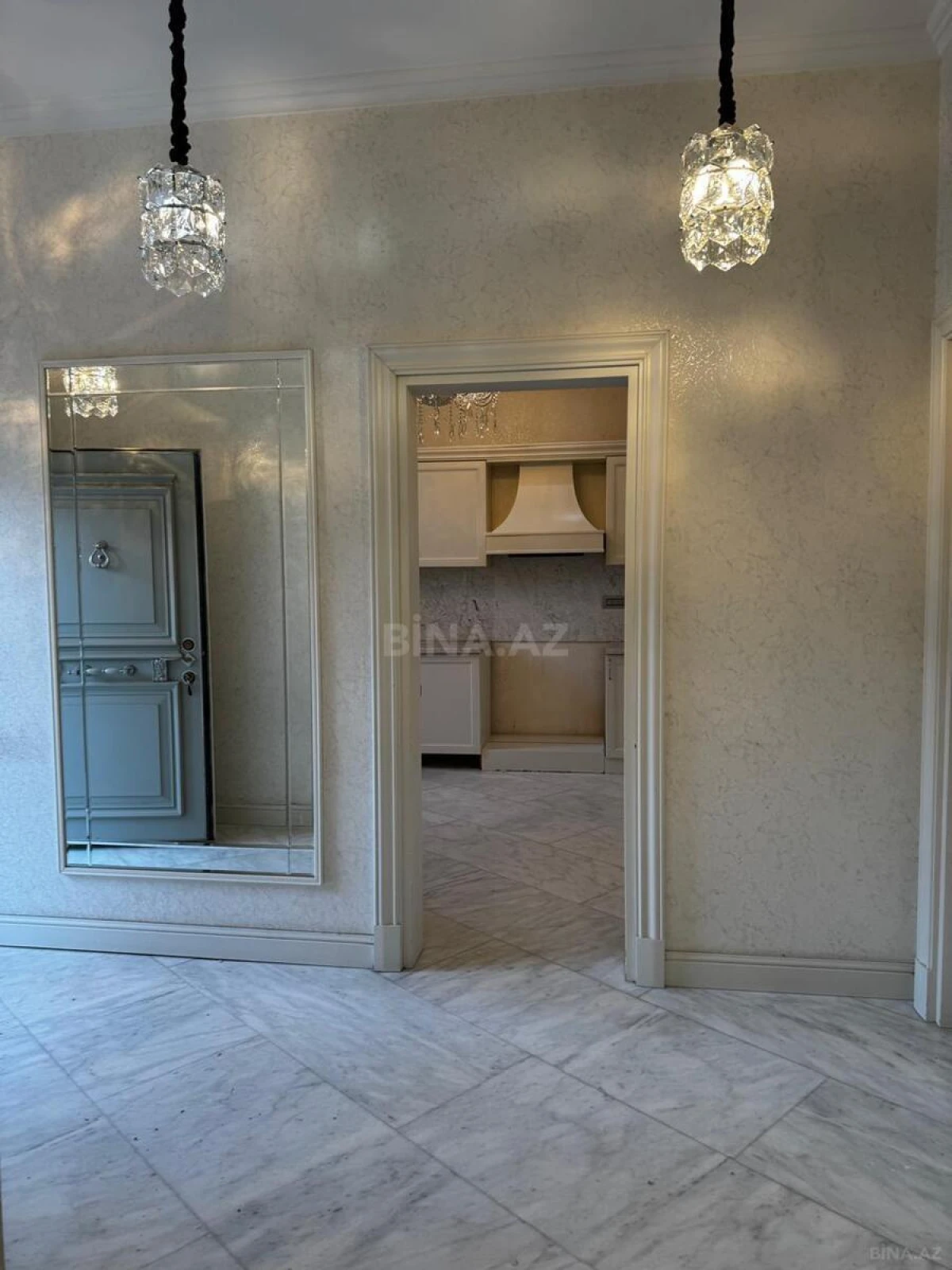 Satılır 6 otaqlı həyət evi 225 m²