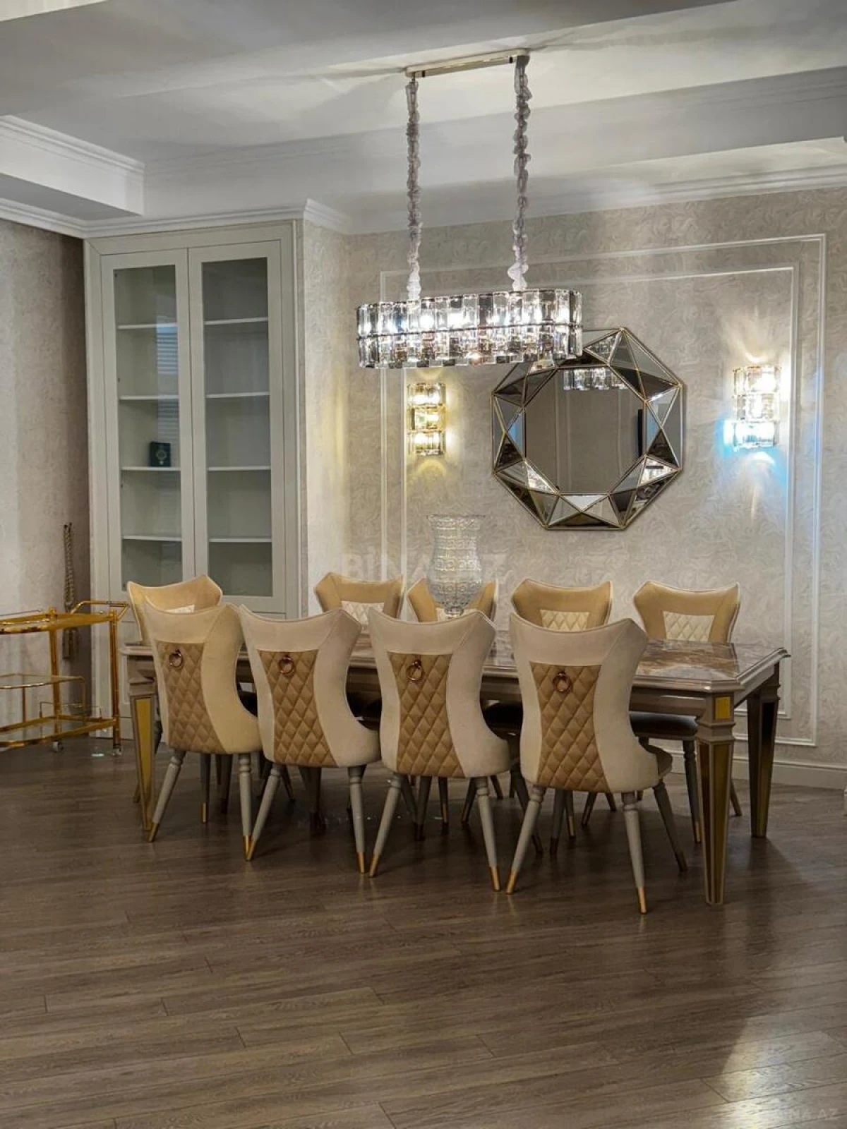 Satılır 6 otaqlı həyət evi 225 m²