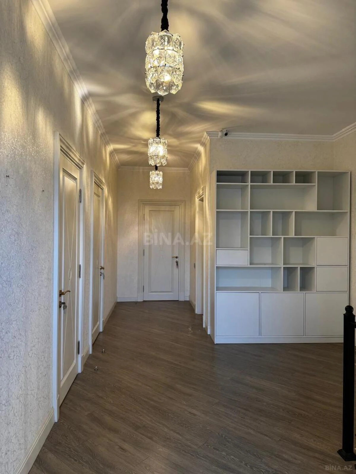 Satılır 6 otaqlı həyət evi 225 m²