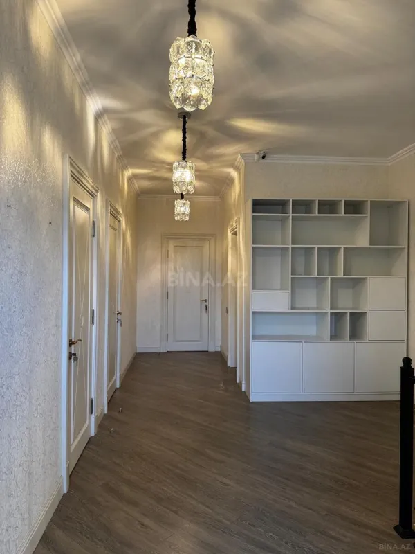 Satılır 6 otaqlı həyət evi 225 m²