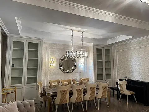 Satılır 6 otaqlı həyət evi 225 m²