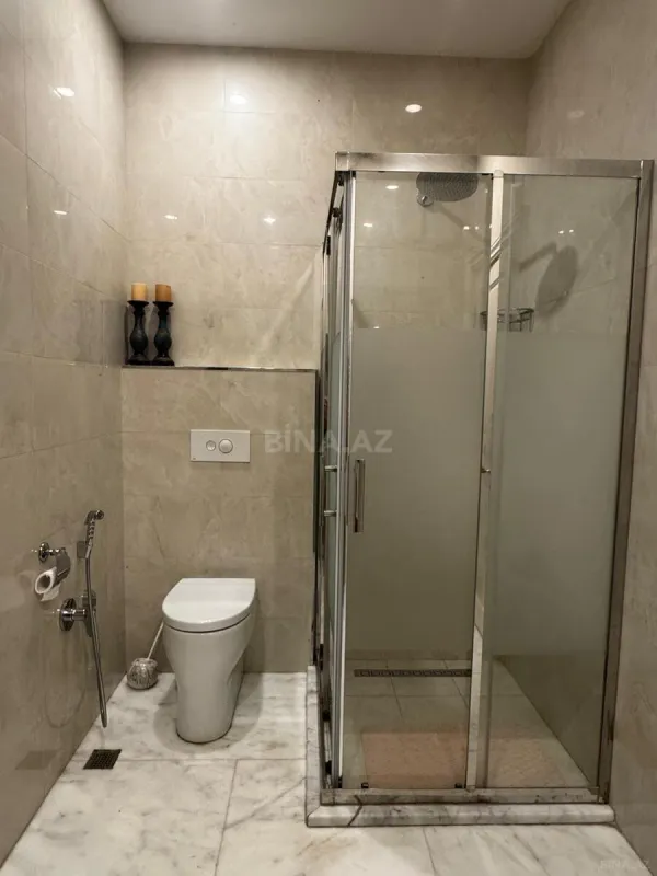 Satılır 6 otaqlı həyət evi 225 m²