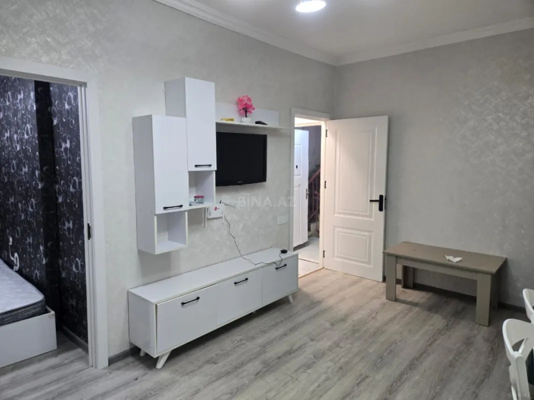 Kirayə verilir 2 otaqlı mənzil 50 m²