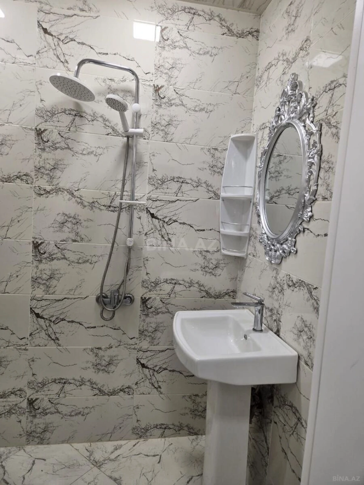 Kirayə verilir 2 otaqlı mənzil 50 m²