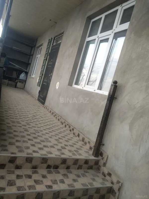 Satılır 6 otaqlı həyət evi 200 m²