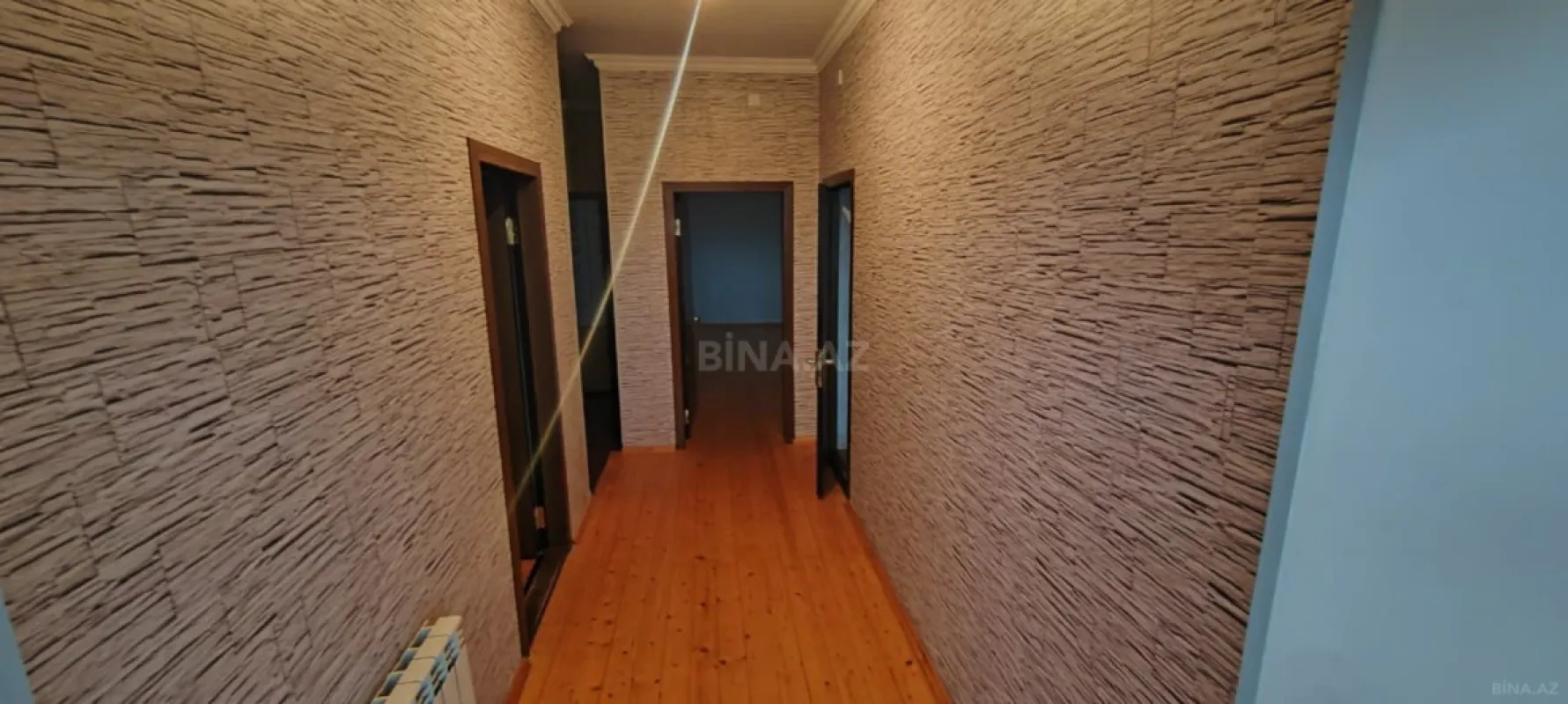 Satılır 6 otaqlı həyət evi 200 m²