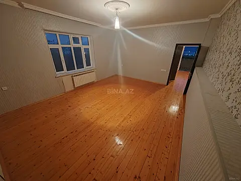 Satılır 6 otaqlı həyət evi 200 m²