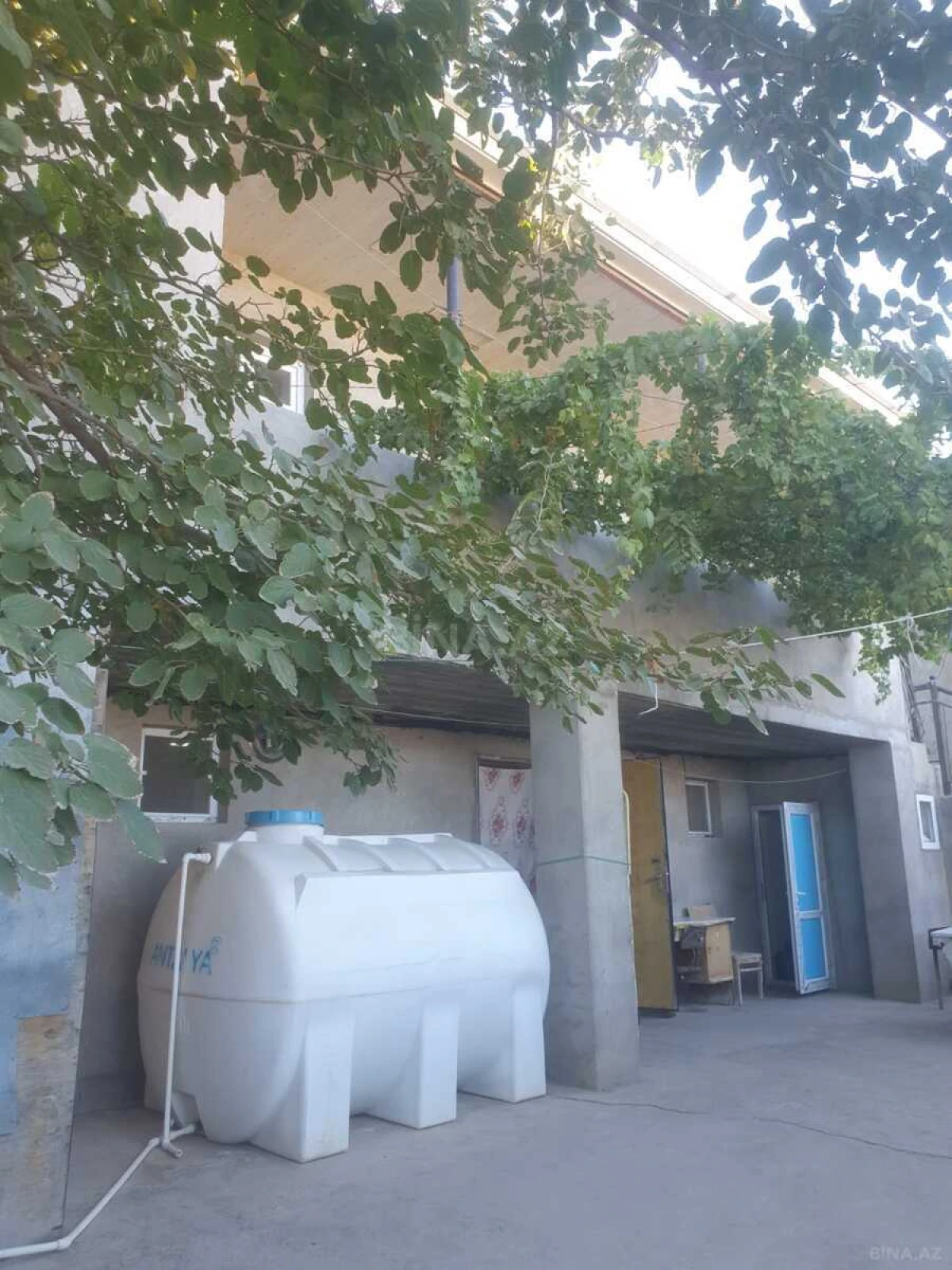 Satılır 6 otaqlı həyət evi 200 m²