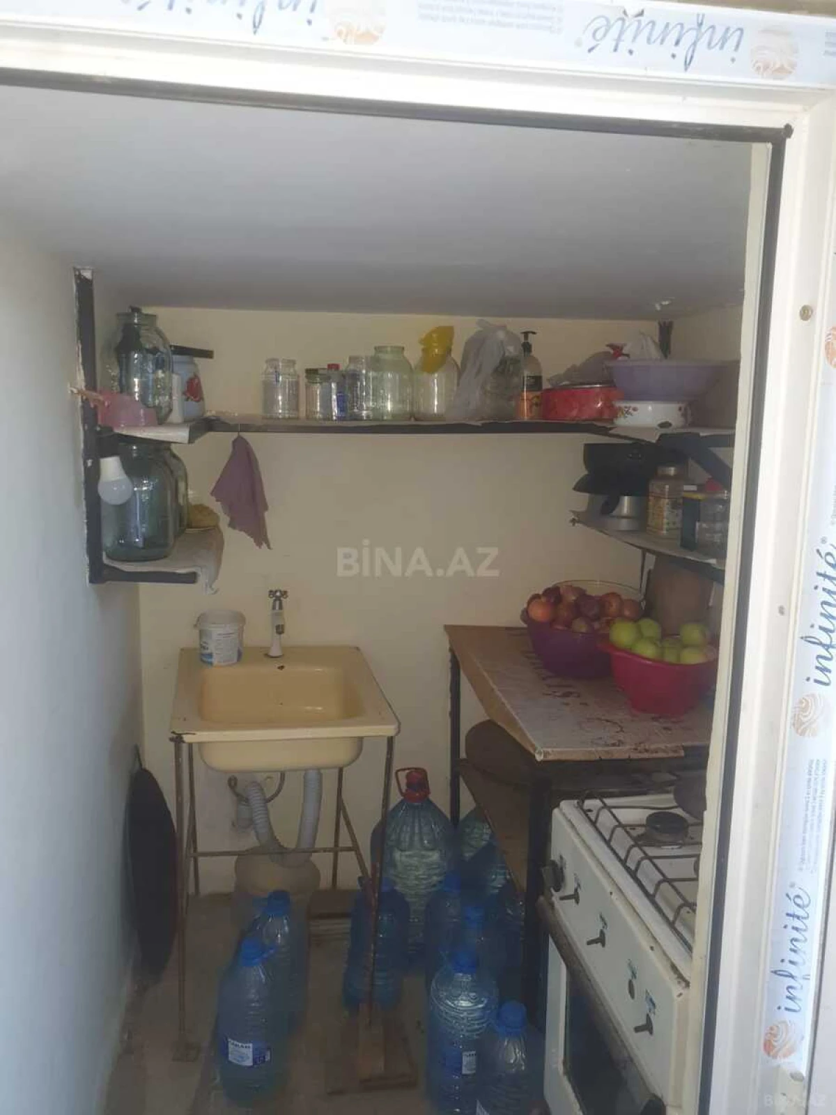 Satılır 6 otaqlı həyət evi 200 m²