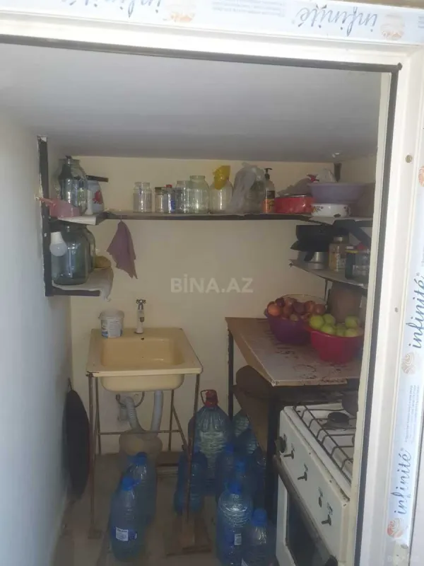 Satılır 6 otaqlı həyət evi 200 m²