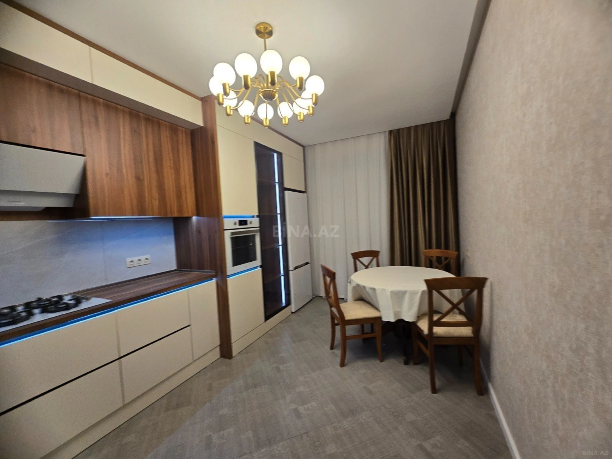 Kirayə verilir 3 otaqlı mənzil 110 m²