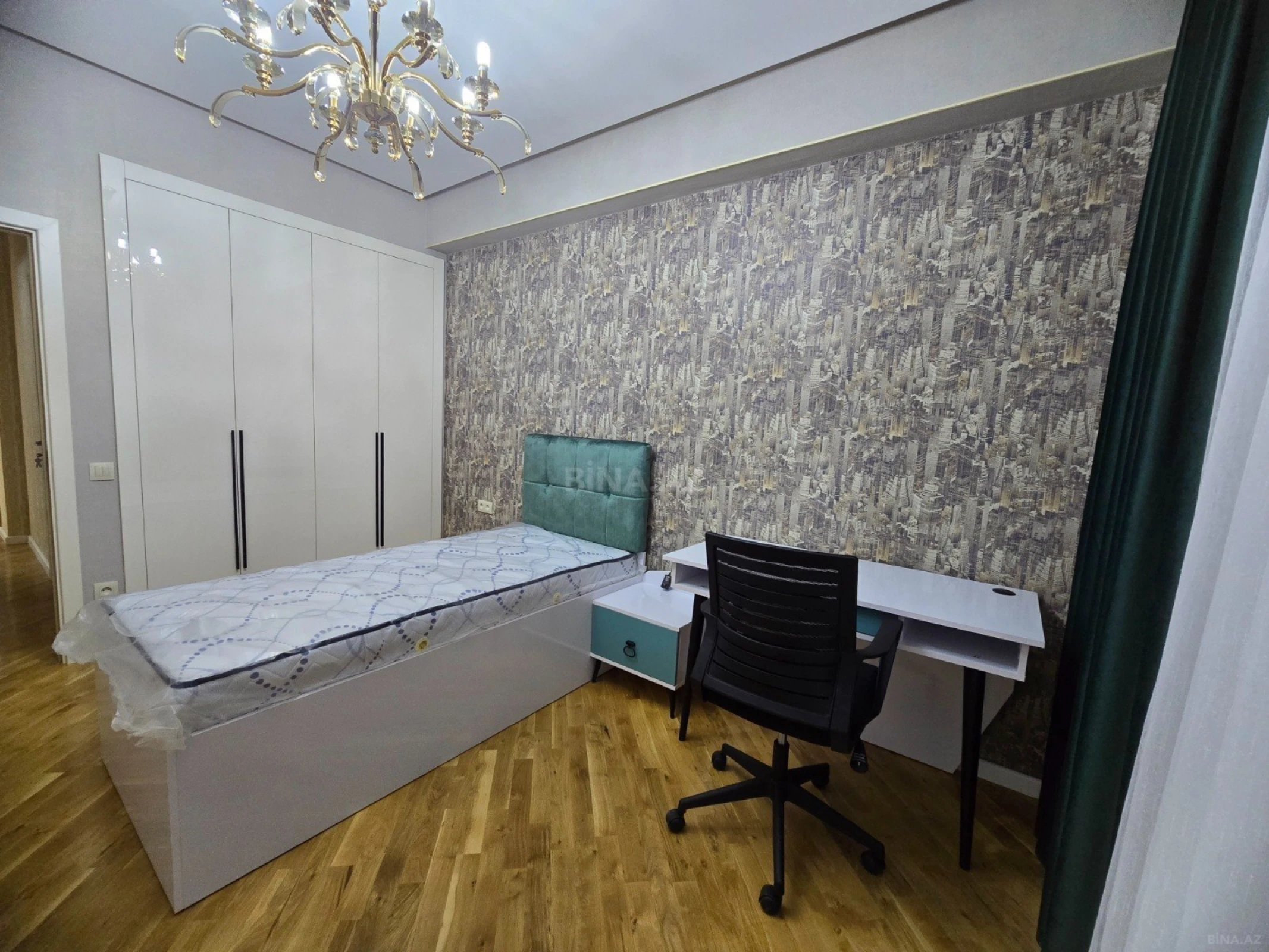 Kirayə verilir 3 otaqlı mənzil 110 m²