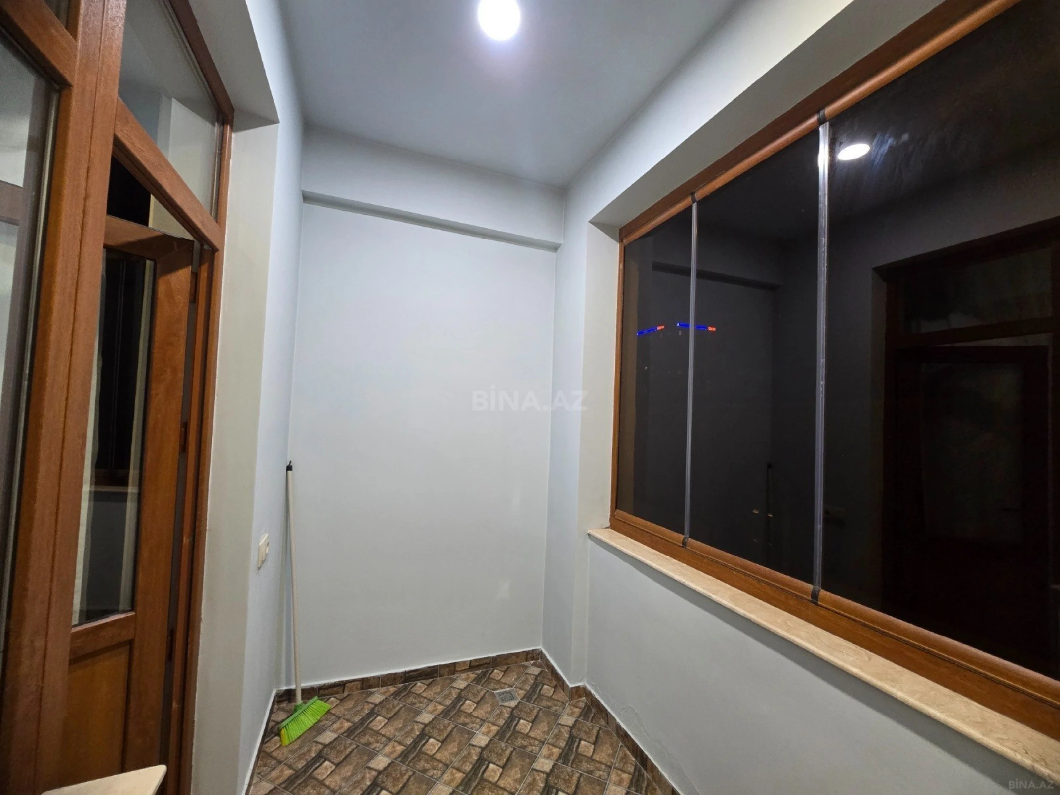 Kirayə verilir 3 otaqlı mənzil 110 m²