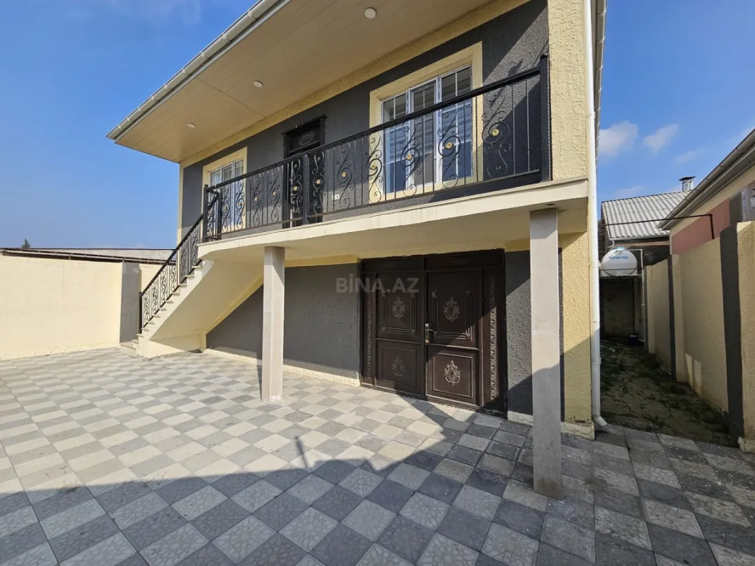 Satılır 3 otaqlı həyət evi 145 m²
