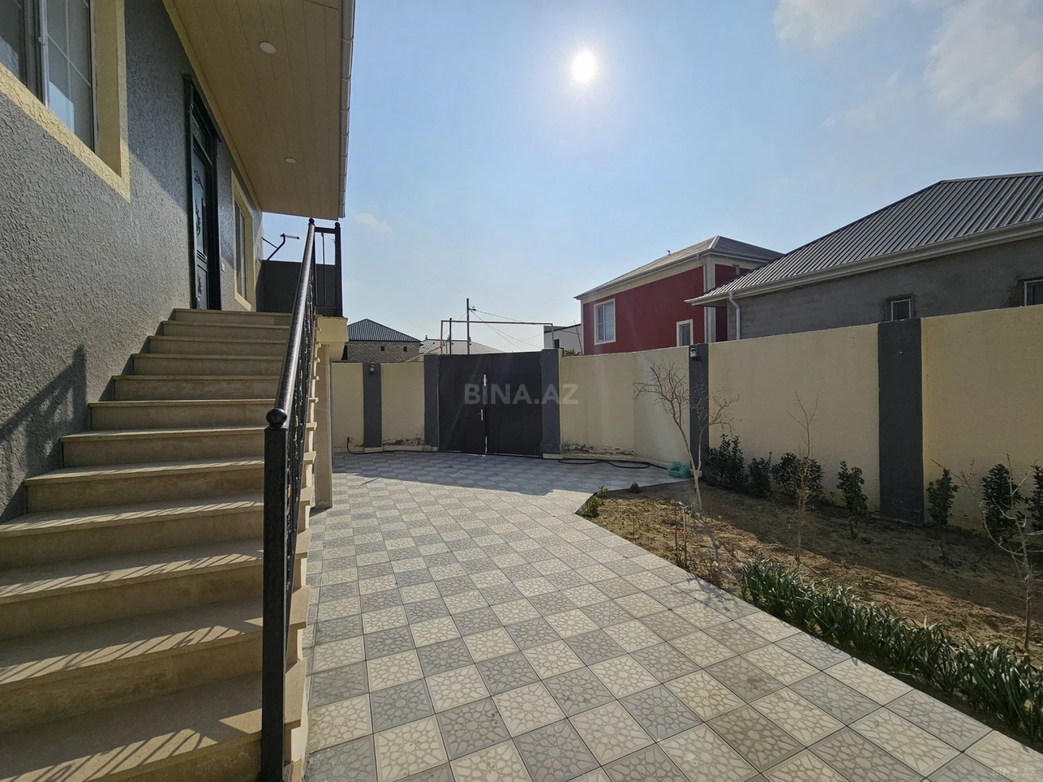Satılır 3 otaqlı həyət evi 145 m²