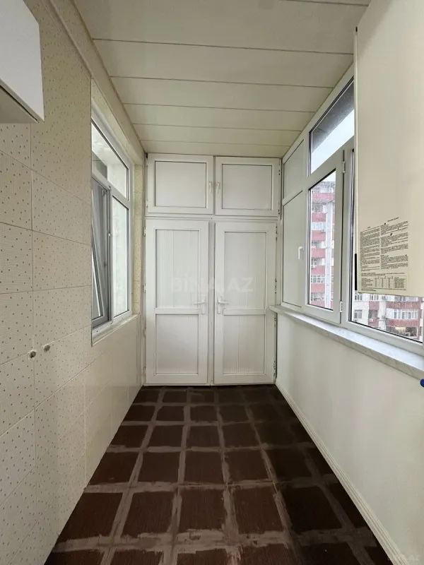 Satılır 3 otaqlı mənzil 98 m²