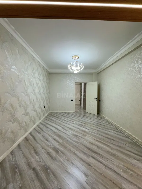 Satılır 3 otaqlı mənzil 98 m²