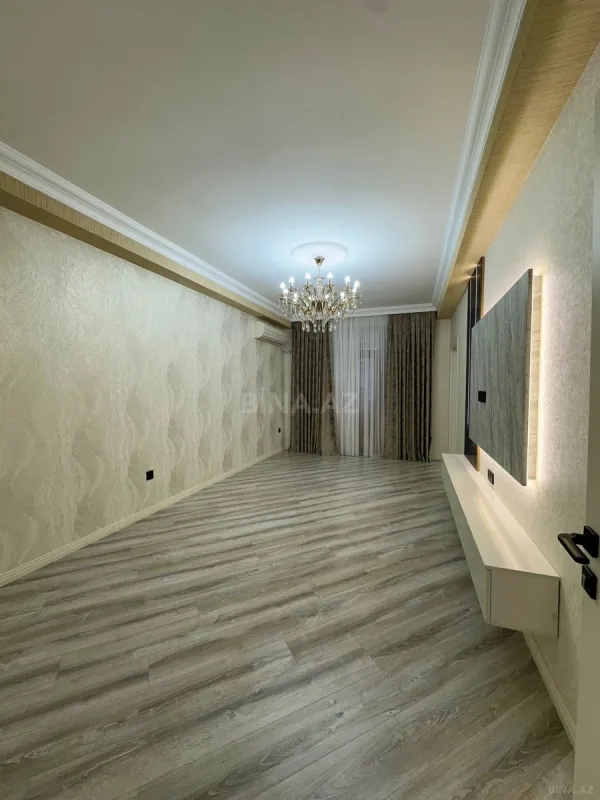 Satılır 3 otaqlı mənzil 98 m²