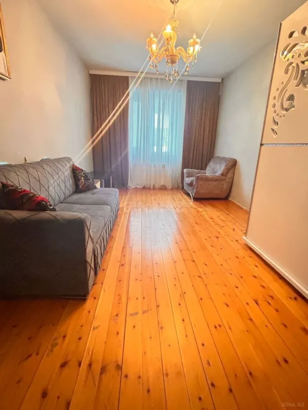 Satılır 3 otaqlı mənzil 103 m²