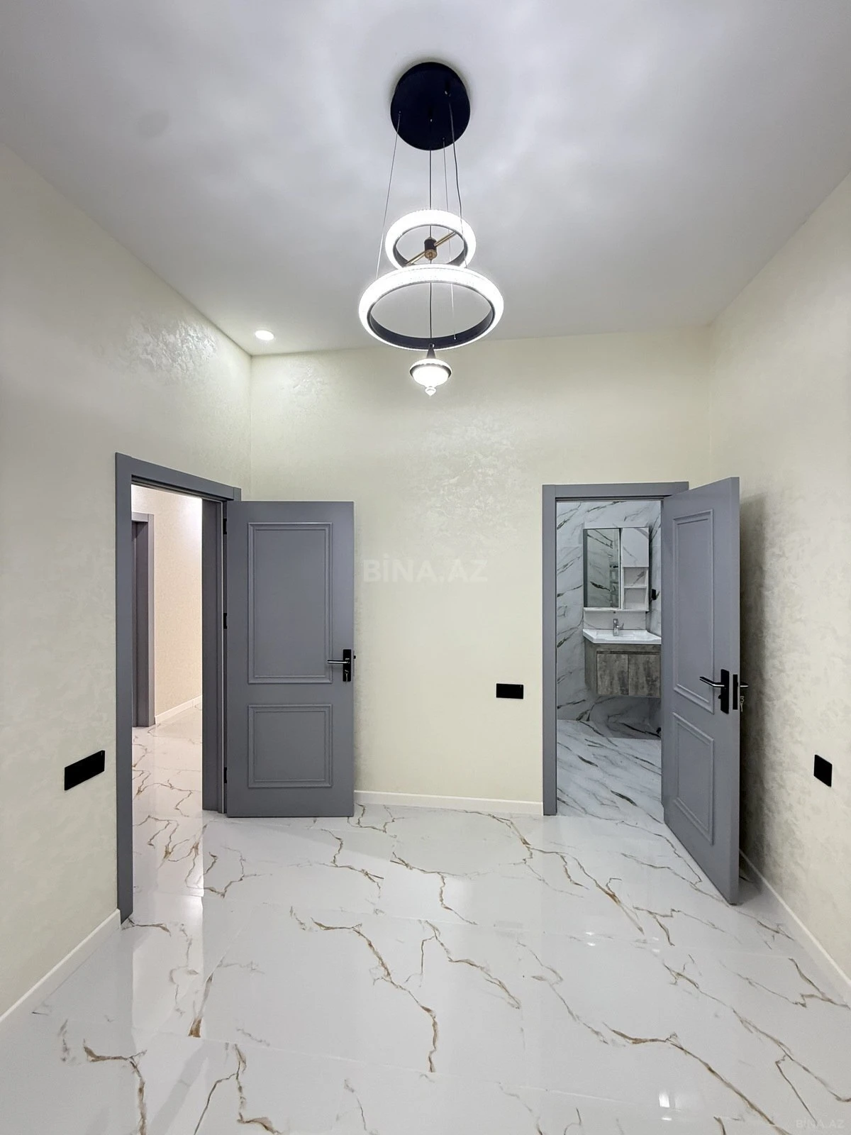 Satılır 4 otaqlı həyət evi 135 m²