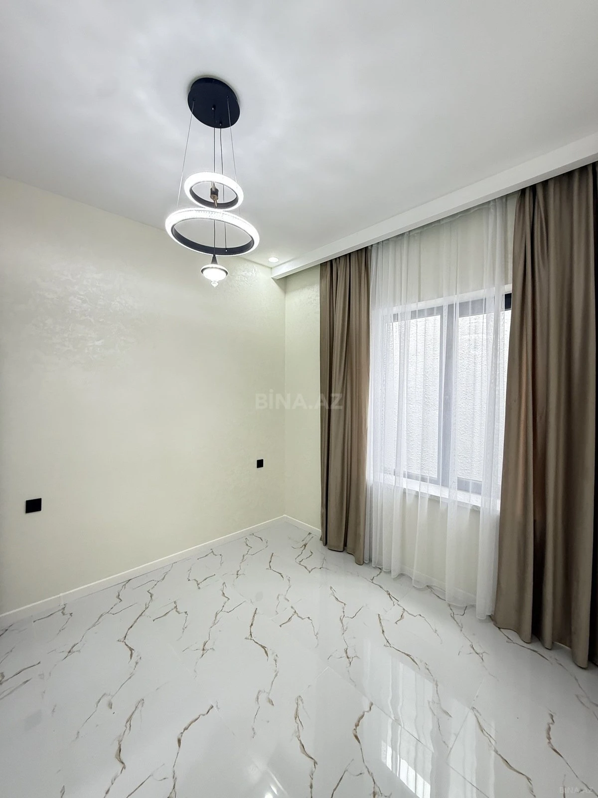 Satılır 4 otaqlı həyət evi 135 m²
