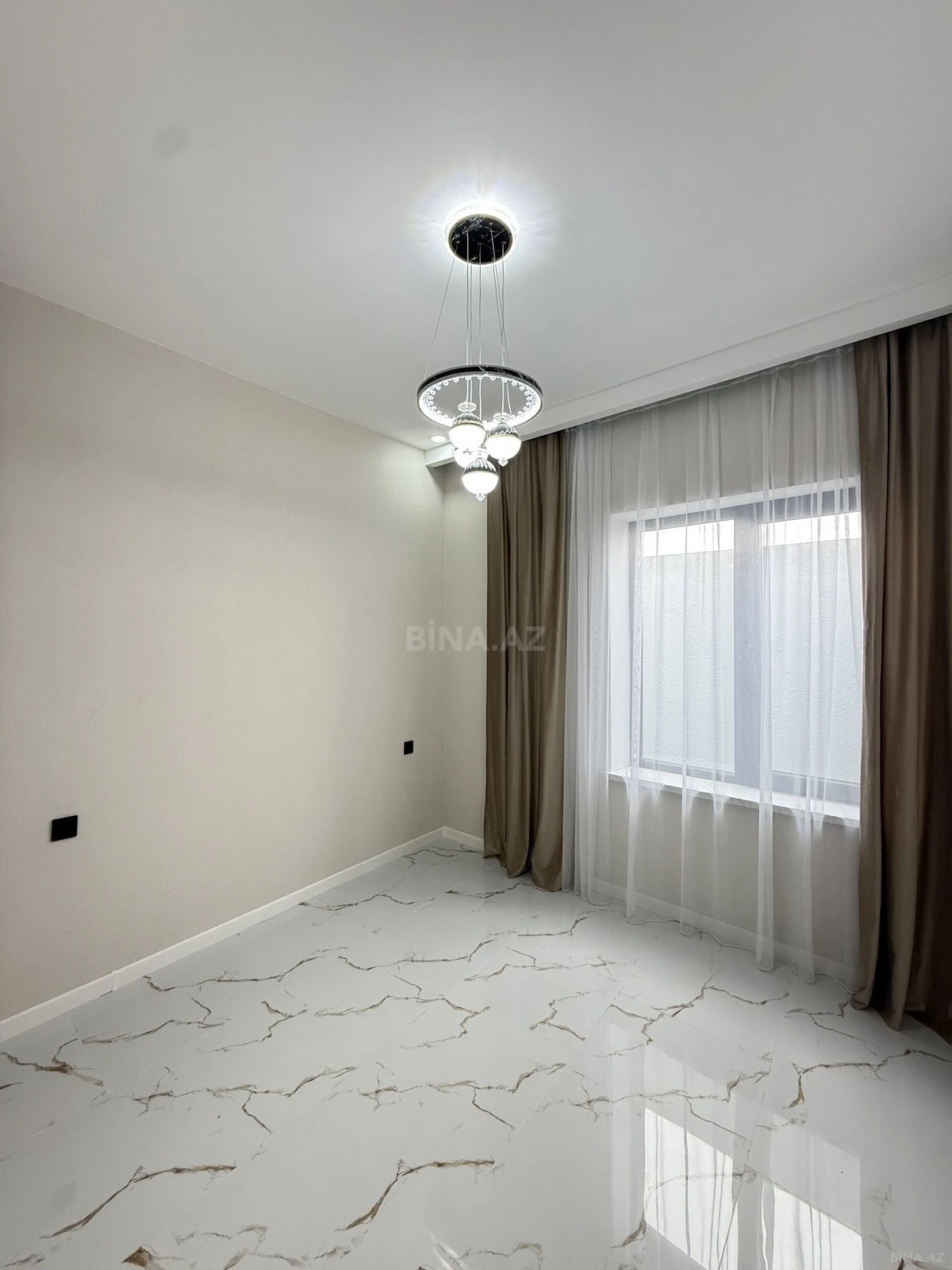 Satılır 4 otaqlı həyət evi 135 m²