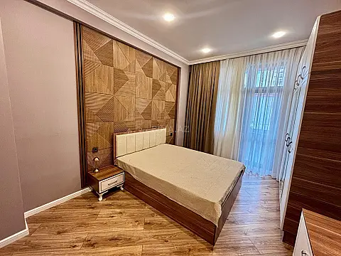 Satılır 2 otaqlı mənzil 52 m²
