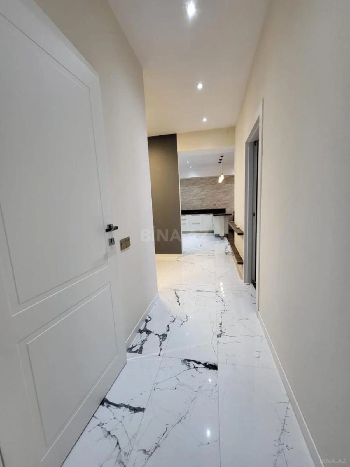 Kirayə verilir 3 otaqlı mənzil 96 m²