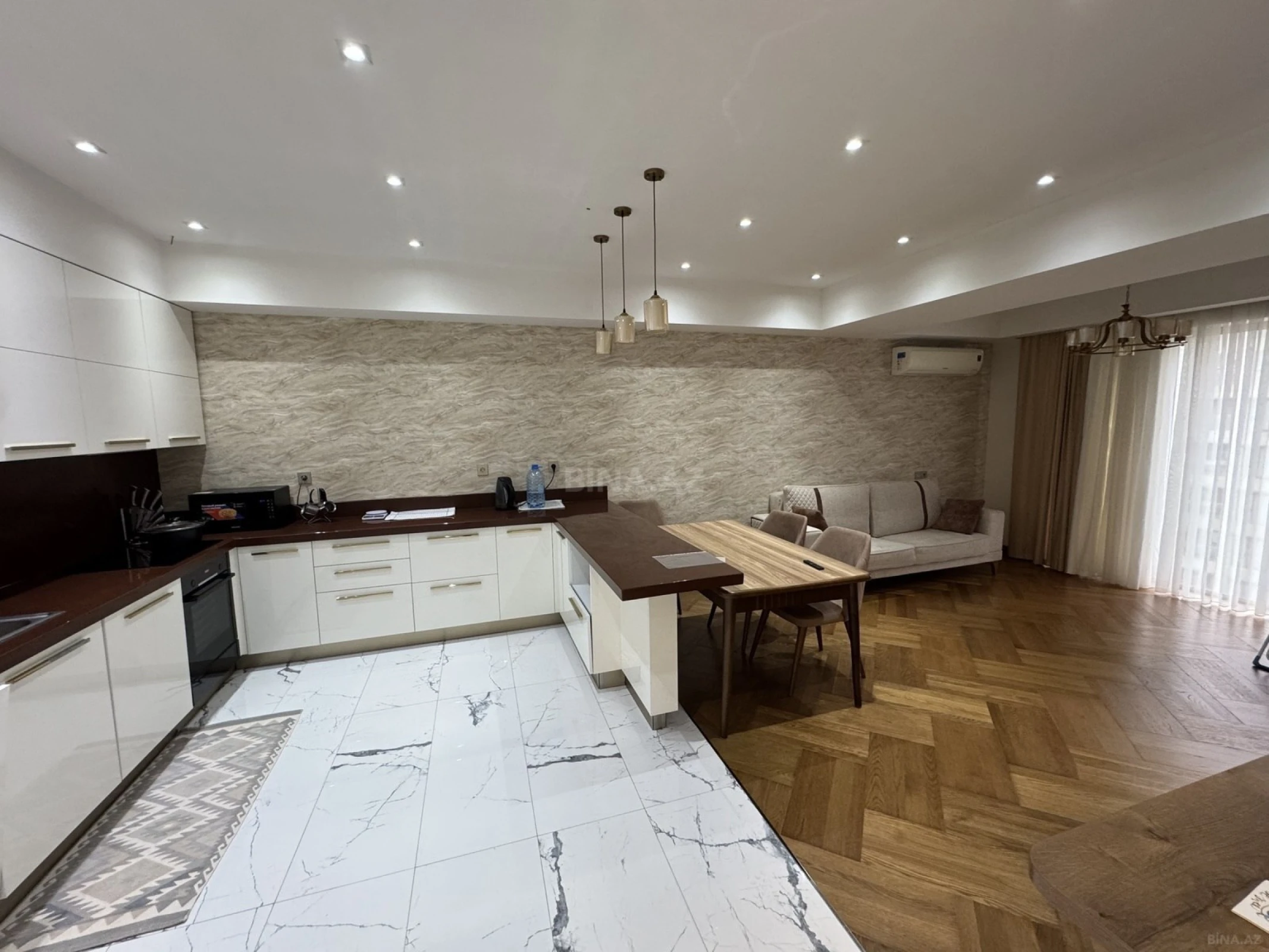 Kirayə verilir 3 otaqlı mənzil 96 m²