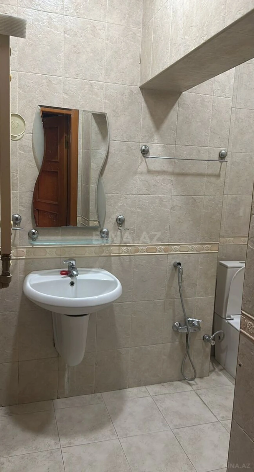 Kirayə verilir 3 otaqlı mənzil 110 m²