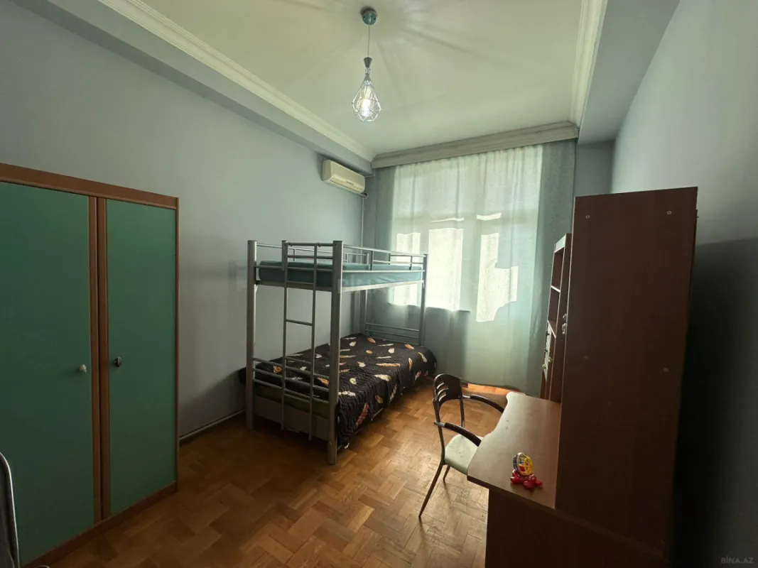 Kirayə verilir 3 otaqlı mənzil 110 m²