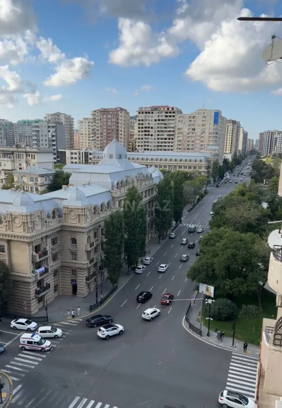 Kirayə verilir 3 otaqlı mənzil 110 m²