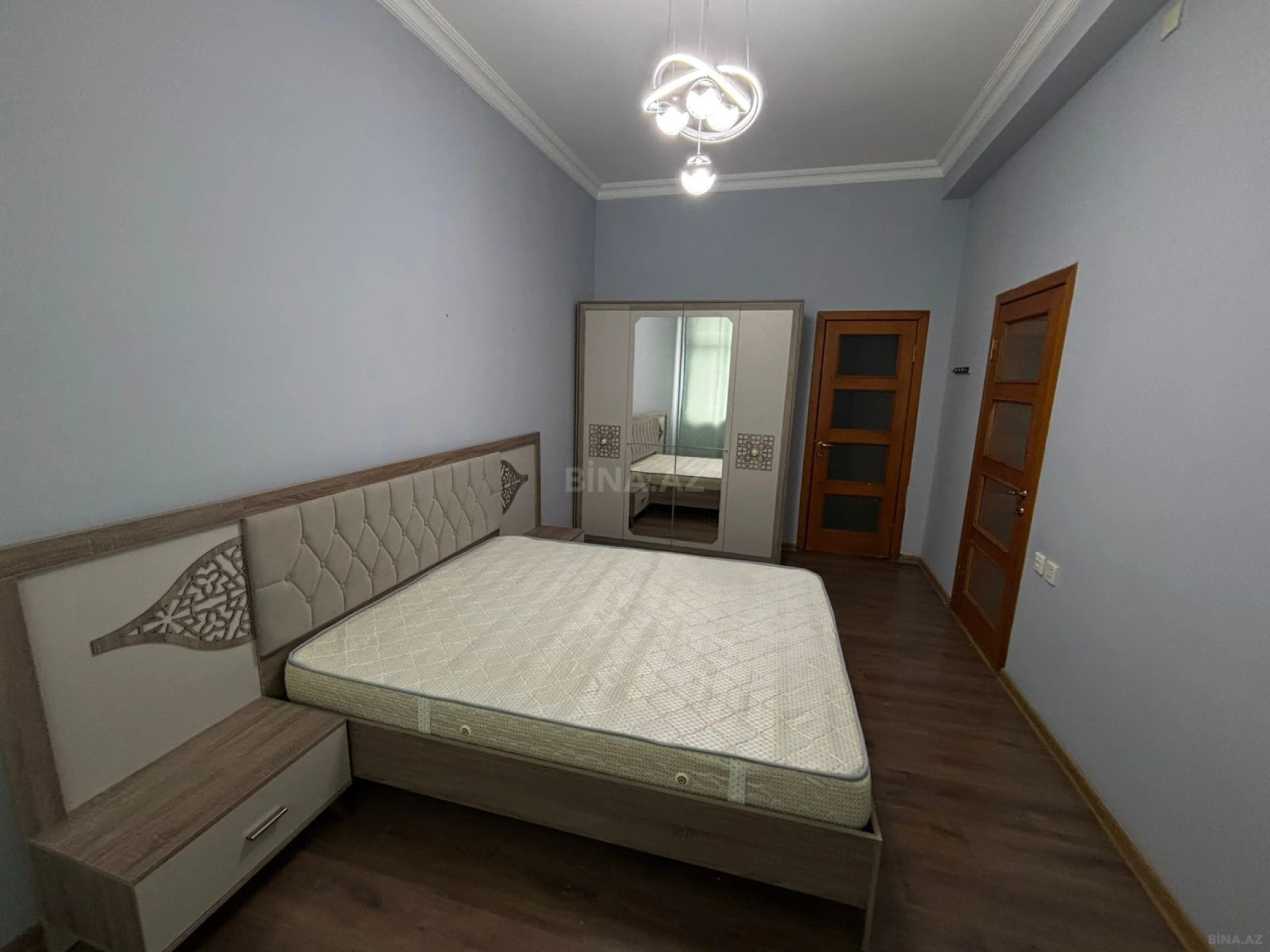 Kirayə verilir 3 otaqlı mənzil 110 m²