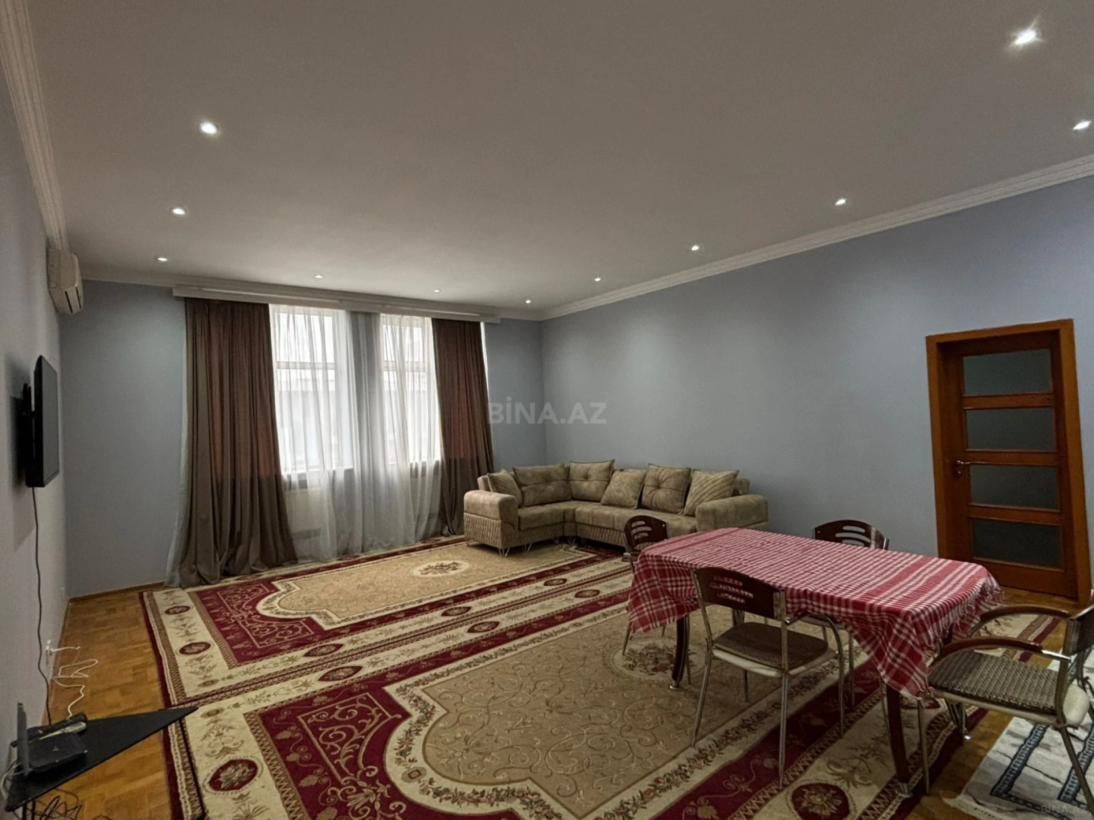 Kirayə verilir 3 otaqlı mənzil 110 m²