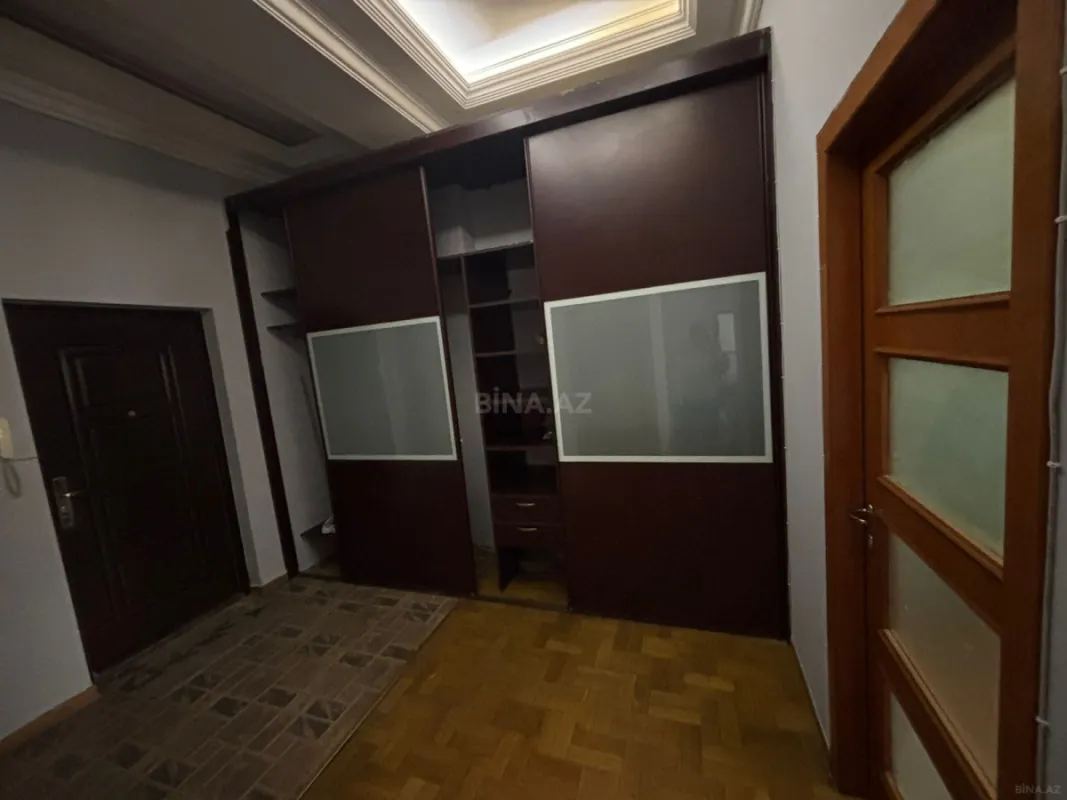 Kirayə verilir 3 otaqlı mənzil 110 m²